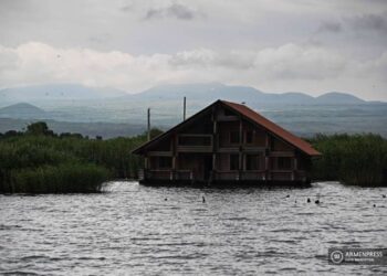 Уровень воды озера Севан по сравнению с показателем на 1 марта прошлого года снизился на 16 см