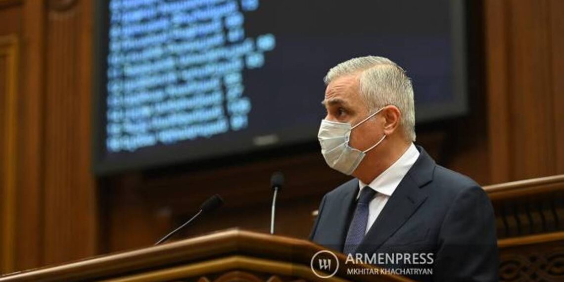 Вице-премьер рассказал об ожидаемых выгодах в случае запуска железной дороги Ерасх- Джульфа-Мегри-Горадиз