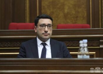 Левон Саакян  избран членом Совета Центрального банка