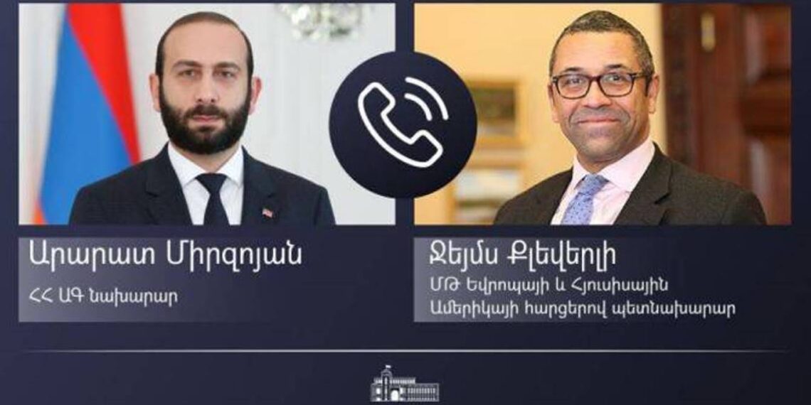 Арарат Мирзоян и Джеймс Клеверли в телефонном разговоре обсудили вопросы региональной безопасности и стабильности