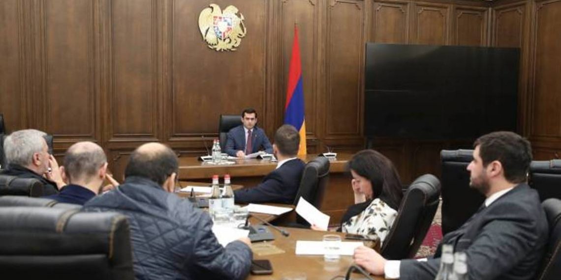 Парламент утвердил порядок проведения церемонии вступления в должность президента Армении