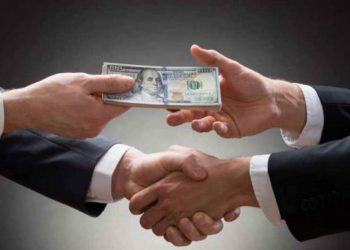 Экс-депутату предъявлено обвинение в неуплате налогов и сокрытии доходов