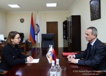 Омбудсмен Армении и глава делегации МККК обсудили вопросы возвращения армянских пленных из Азербайджана