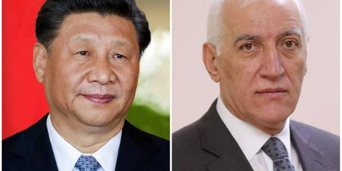 Си Цзиньпин поздравил Ваагна Хачатуряна