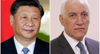Си Цзиньпин поздравил Ваагна Хачатуряна