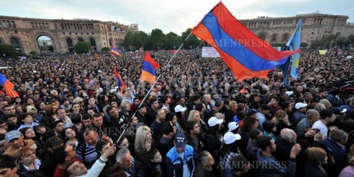 В докладе Института V-Dem за 2022 год Армения зафиксировала подъем и получила новую классификацию