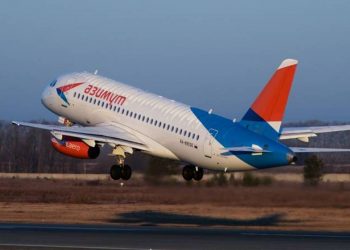 Авиакомпания “Азимут” выполнит дополнительные рейсы Ереван-Сочи и Ереван-Минводы