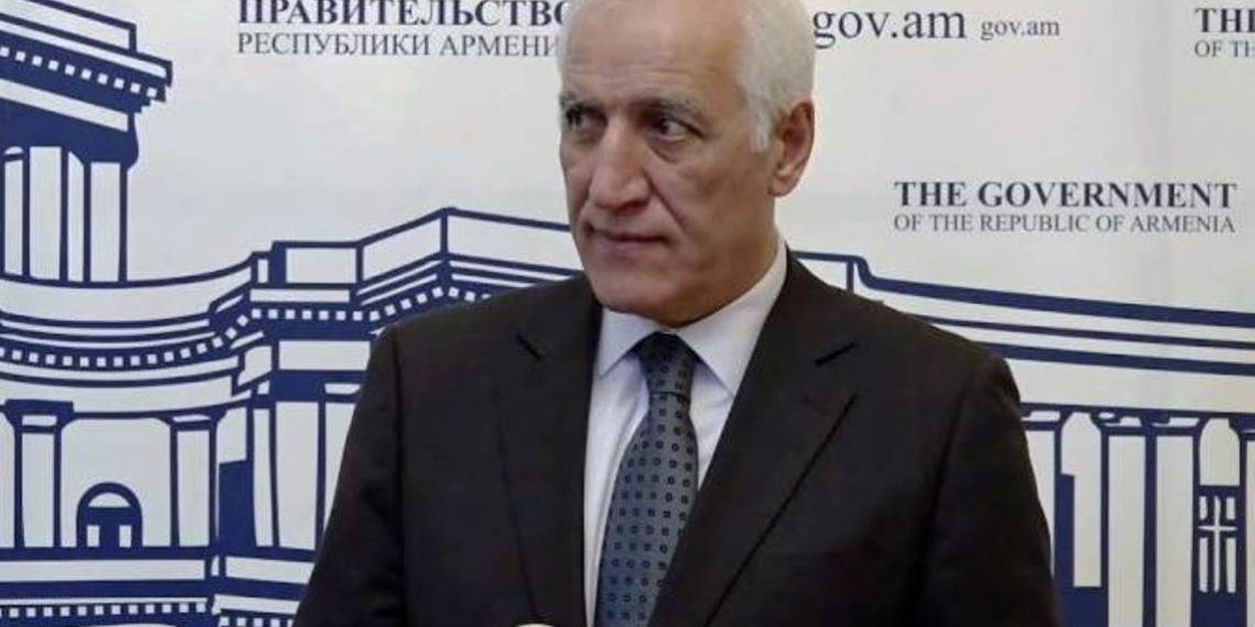 Внешнеполитическая повестка президента не может отличаться от повестки правительства: Хачатурян