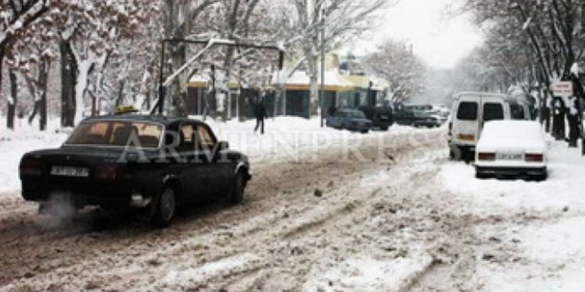 На территории Армении есть закрытые и труднопроходимые дороги