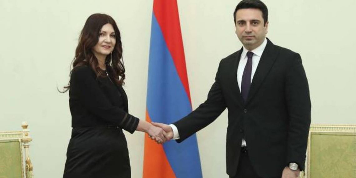 Новоназначенный посол Сербии в Армении вручил верительные грамоты Алену Симоняну