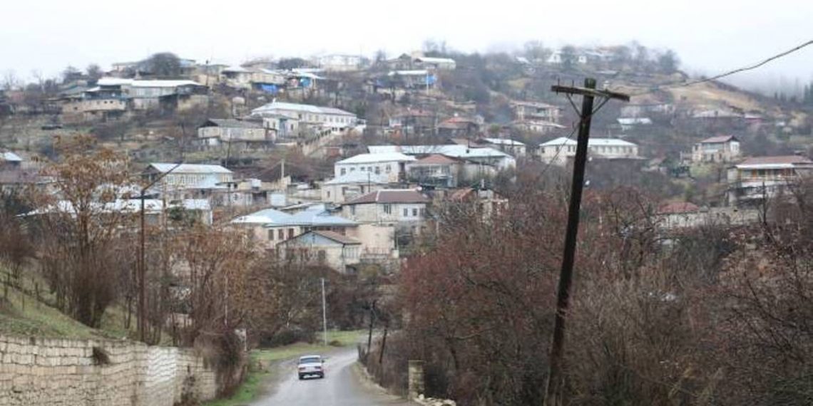 ВС Азербайджана обстреляли из минометов села Хнапат и Парух