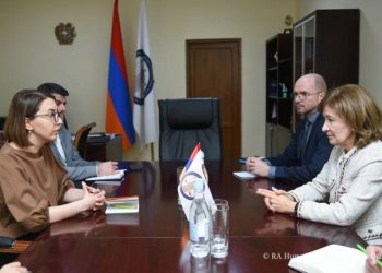 Омбудсмен Армении приняла делегацию во главе с представителем ОБСЕ по вопросам свободы СМИ