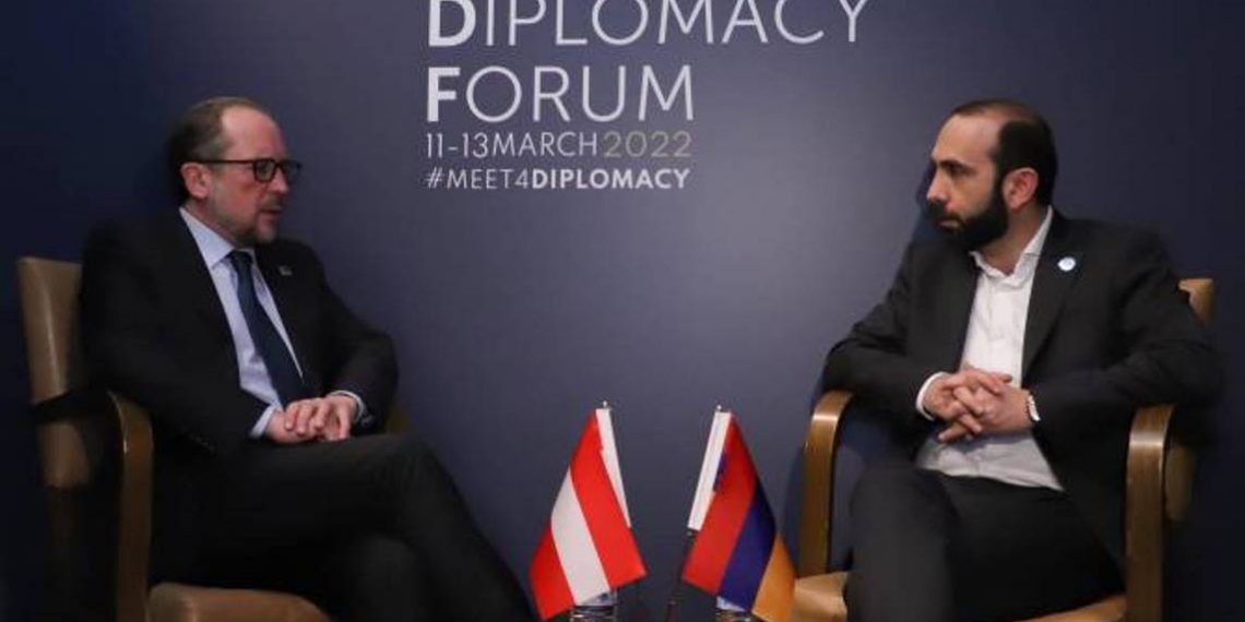 Главы МИД Армении и Австрии обсудили вопросы региональной безопасности