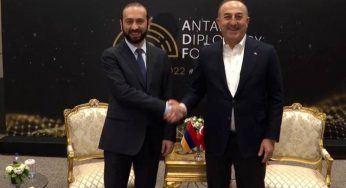 Арарат Мирзоян в Анталье встретился с министром иностранных дел Турции