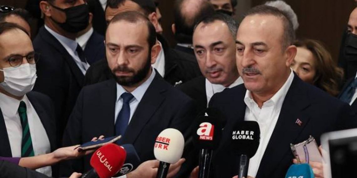 Мы подтвердили готовность к нормализации отношений без предусловий. Мирзоян- о встрече с Чавушоглу