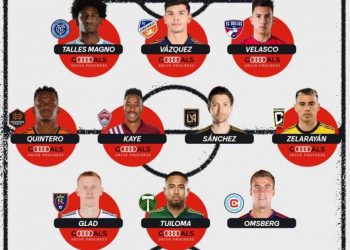 Нападающий сборной Армении по футболу Лукас Селараян в составе символической команды MLS