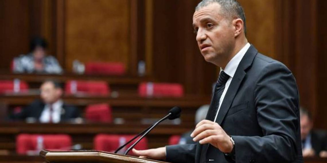 При экспорте товаров на сумму до 1 млн драмов не будет взиматься таможенная пошлина: комиссия НС одобрила проект