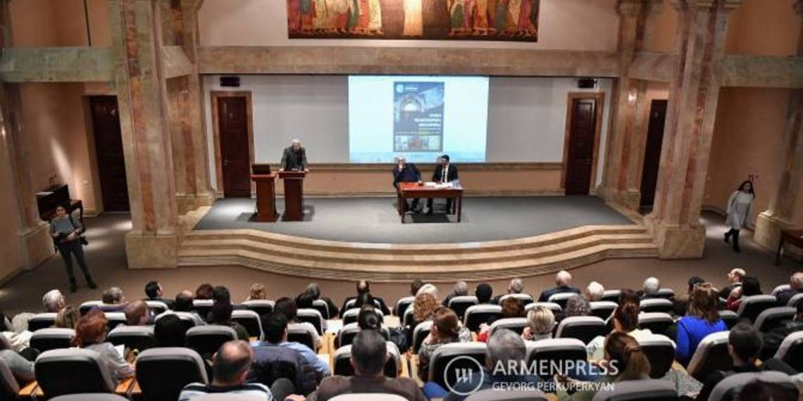 В Ереване проходит двухдневный семинар: «Историческое и культурное наследие Еревана»