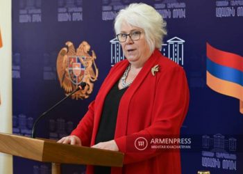 Осуждаю любые вражеские действия против мирного населения: Марина Кальюранд о гуманитарных вопросах Арцаха