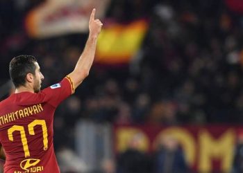 «Рома» вышла в четвертьфинал Лиги конференций: Мхитарян участвовал во всей игре