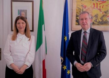 Посол Армении в Италии обсудила с Бенедетто Делла Ведова двусторонние отношения