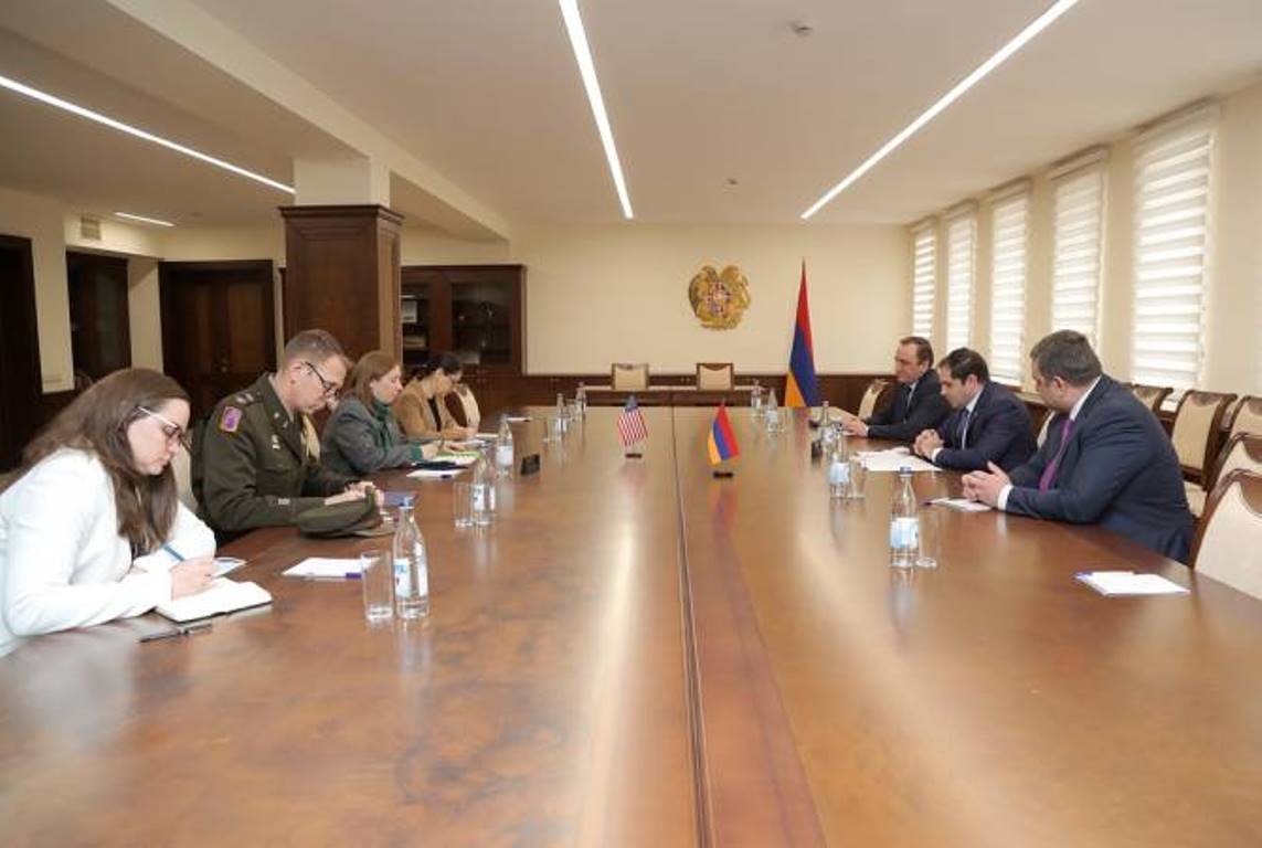 Сурен Папикян представил послу США в Армении ситуацию на армяно-азербайджанской границе и в Нагорном Карабахе