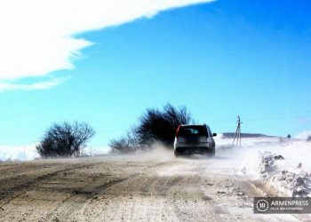 На всей территории Армения идет снег, за исключением Варденисского и Иджеванского районов: есть ряд закрытых дорог