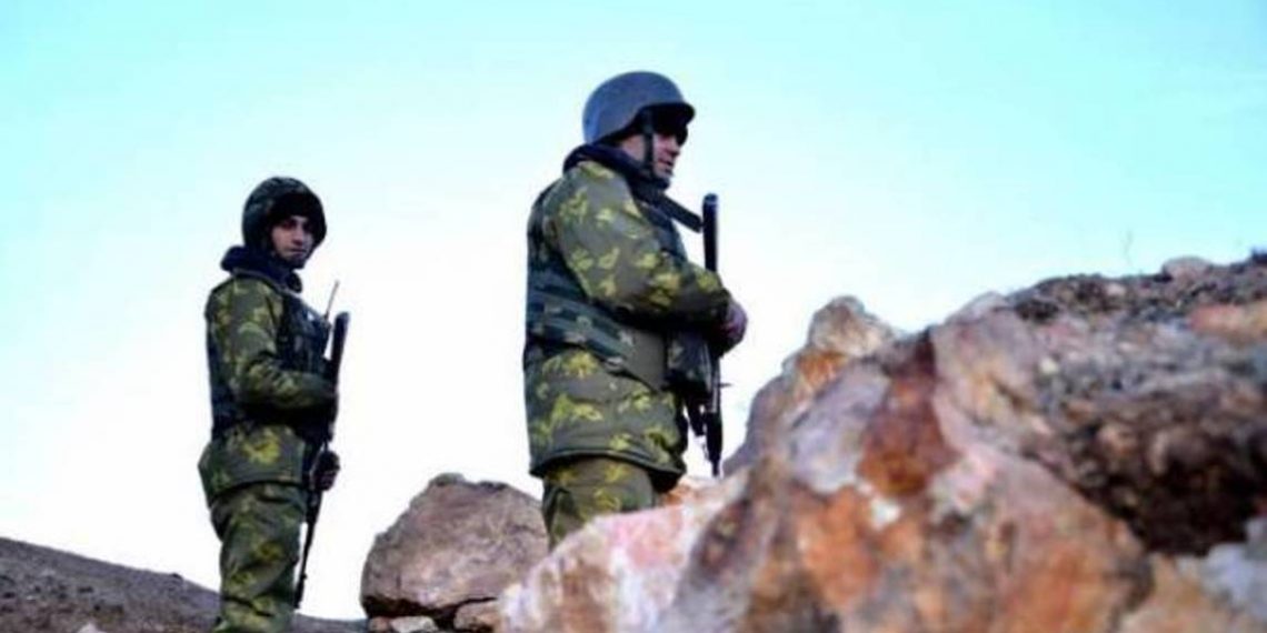 На линии соприкосновения относительно стабильно. Азербайджанские ВС продолжают оставаться на занятых позициях