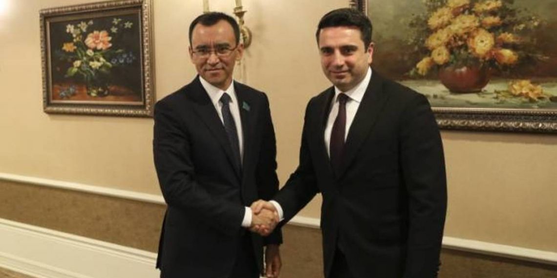 Ален Симонян пригласил председателя Сената Казахстана посетить с официальным визитом Армению: приглашение принято