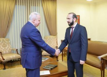 Глава МИД Армении на встрече с послом РФ подчеркнул необходимость вывода азербайджанских войск