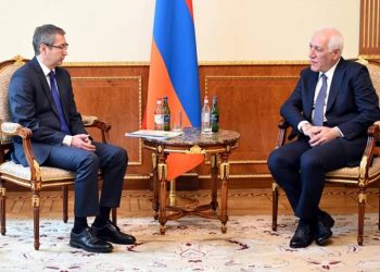 Президент Ваагн Хачатурян принял посла Казахстана в Армении