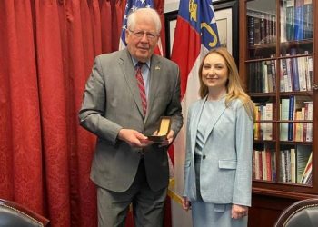 Лилит Макунц представила конгрессмену Прайсу среду безопасности вокруг Республики Армения и Республики Арцах