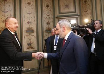 Пашинян рассчитывает в Брюсселе согласовать с Алиевым все вопросы, связанные с началом мирных переговоров