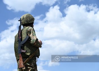 Азербайджан открыл интенсивную стрельбу в направлении Храморта: ситуацию урегулировали миротворцы РФ