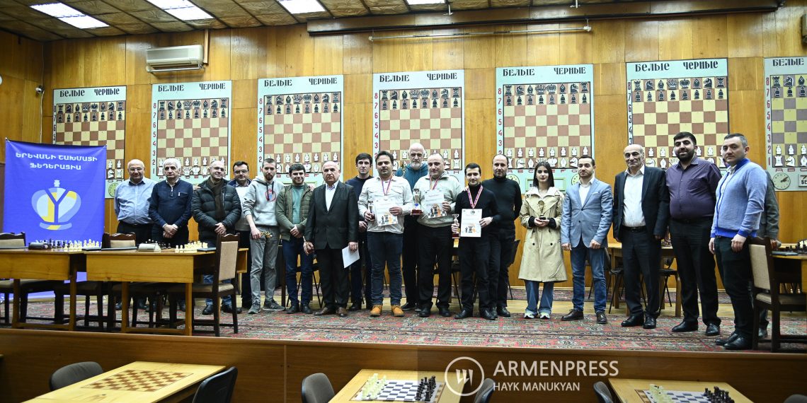 Армянские журналисты в 7-й раз соревновались в традиционном шахматном турнире