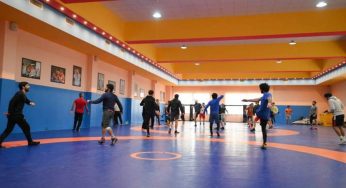 Борцы греко-римского стиля начинают борьбу на чемпионате Европы