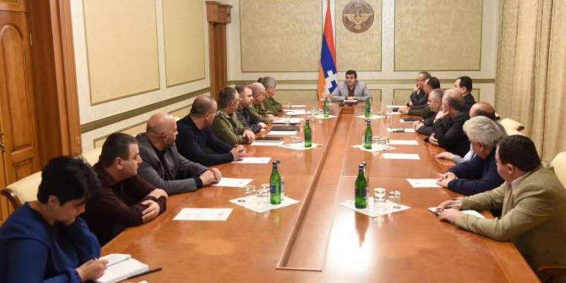 Президент Арцаха провел заседание Совета безопасности в расширенном составе