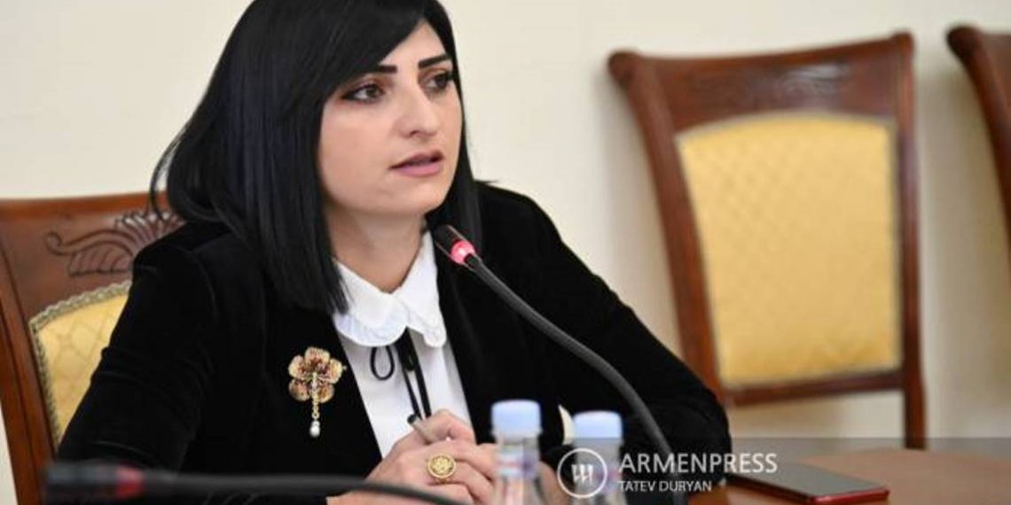 ЕС поддерживает и готов дополнить усилия МГ ОБСЕ по урегулированию конфликта НК. Товмасян