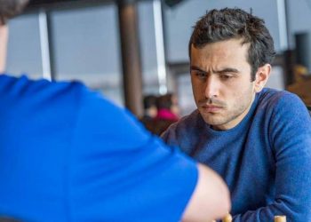 Габриэл Саркисян отстает от лидера чемпионата Европы на пол очка