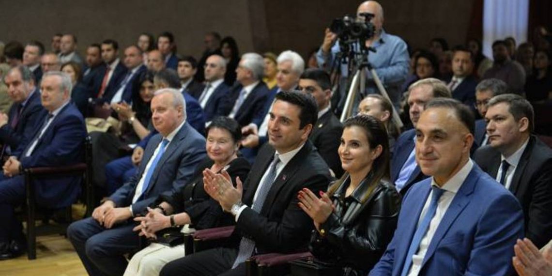 Армяно-российские отношения развиваются и в области культуры и искусства: Ален Симонян