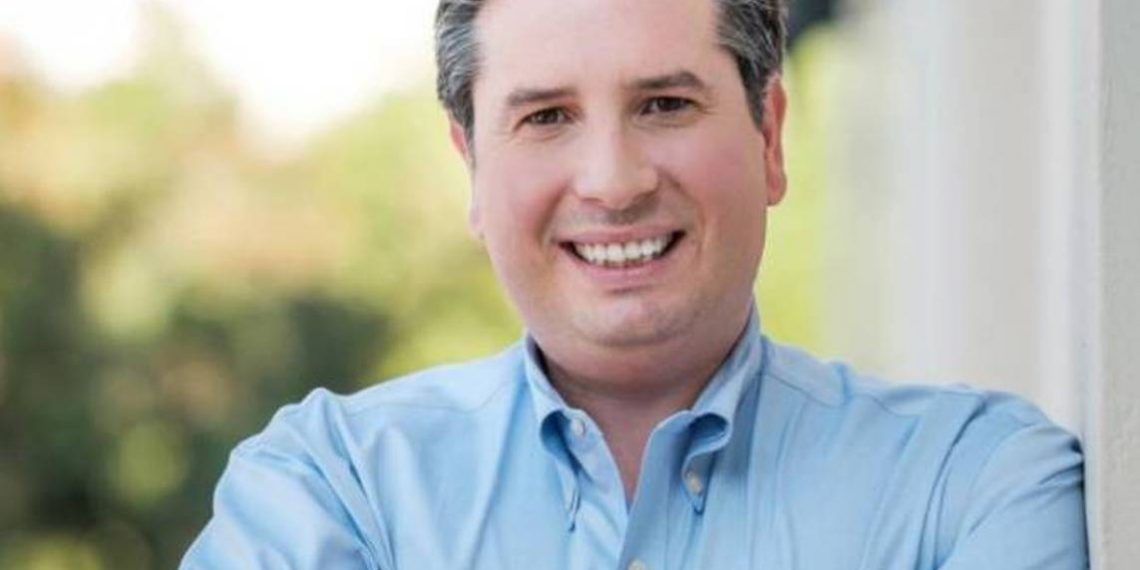 Арташес Касахян избран мэром Глендейла