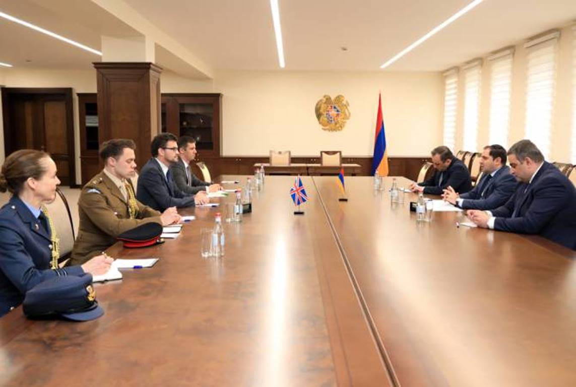 Великобритания поддерживает мирное урегулирование нагорно-карабахского конфликта в формате Минской группы ОБСЕ