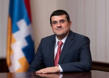 Женщины, считающиеся надежной опорой, Вы заслуживаете лучшего: поздравительное послание президента Арцаха