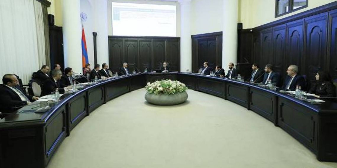 Пашинян представил подробности встречи в Брюсселе
