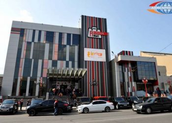 Сигнал тревоги о взрывном устройстве торговом центре «Россия Молл»: эвакуировано около 1 000 человек