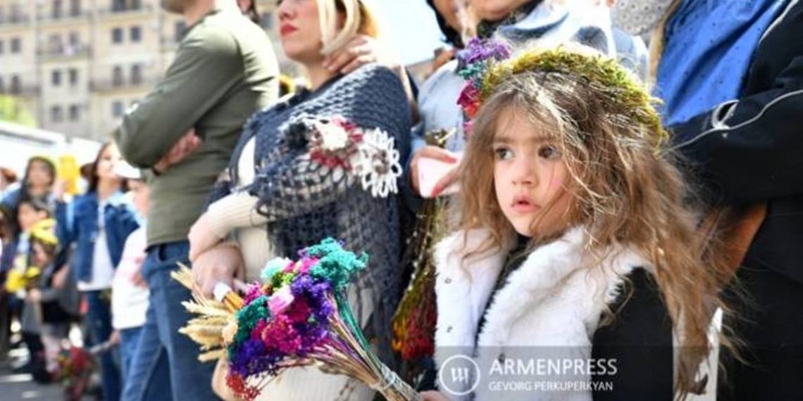 Армянская Апостольская Святая церковь празднует Цахказард (Вербное  воскресенье)