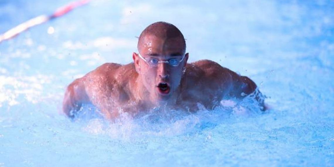 Сильнейшими чемпионата Армении по плаванию стали Варсеник Манучарян и Артур Барсегян