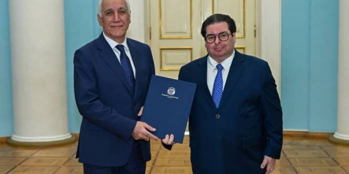 Посол Доминиканской Республики вручил президенту Армении верительные грамоты