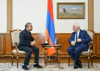 Президент Ваагн Хачатурян принял Чрезвычайного и Полномочного посла Индии в Армении 