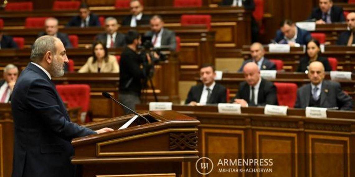 Это вызывает недоумение: премьер-министр о запрете на въезд депутатов НС в Арцах